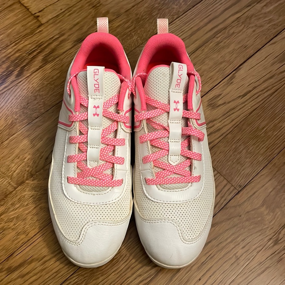 Under Armour Girl’s Glyde Rm Jr. Softball Shoe